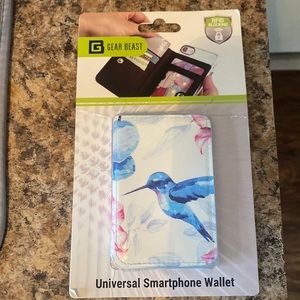 Universal smartphone wallet